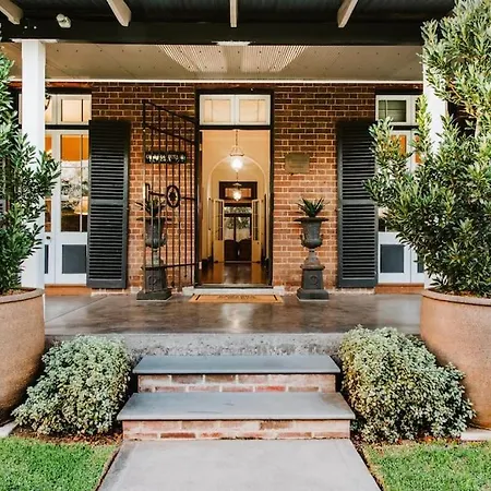 Cawarra On The Park - Historic Grandeur Holiday home