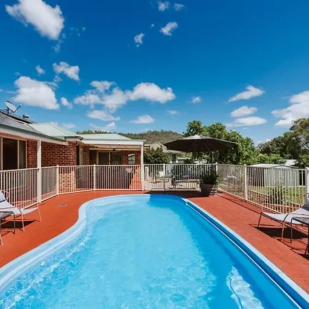 Macquarie Manor - Experience Grand Country Living Mudgee