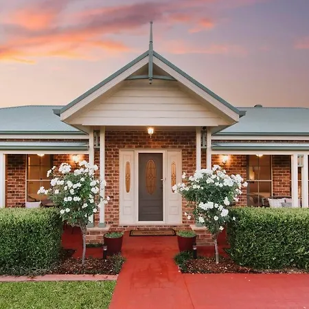Macquarie Manor - Experience Grand Country Living Holiday home Mudgee