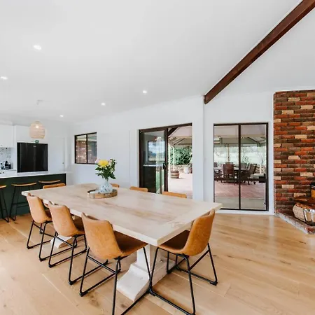 Anton Pavilion - Cheerful Country Solace In Holiday home Mudgee