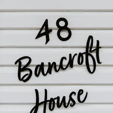 Bancroft House On Scenic Golf Course