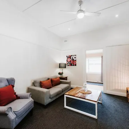Holiday home Court House Hideaway - Country Comfort In Town Mudgee