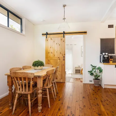 Clematis - Indoor-outdoor Lifestyle * Mudgee