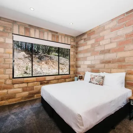 'tyalla Lodge' Unique Luxe Design In The Mountains Holiday home Mudgee