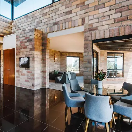 'tyalla Lodge' Unique Luxe Design In The Mountains *