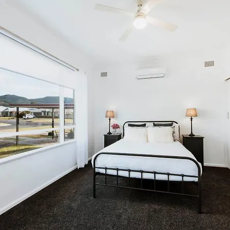 Charlie's Stylish Family-friendly In Downtown Mudgee