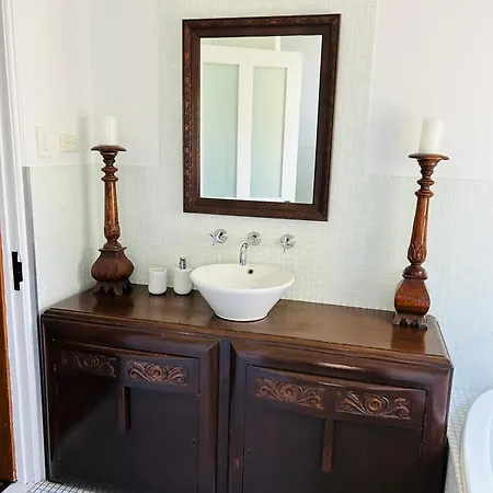 Centrally Located 3 Bedroom - Pet Friendly