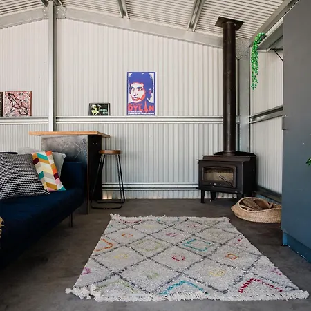 'mudgee Burrow' A Stylish Family * Mudgee