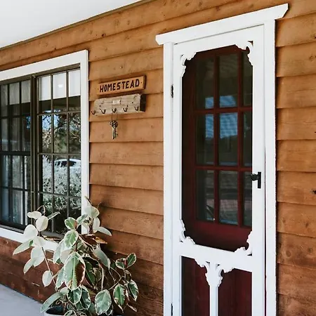 'wilpine' Poolside Country Luxury Near Town Holiday home