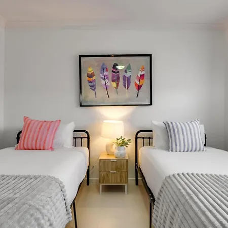The Albens - Countryside Chic Amongst The Hills Holiday home