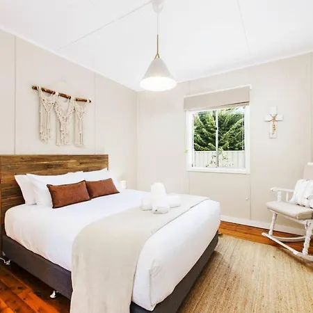Holiday home Wine Lovers Den Charming Retreat