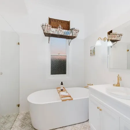 The On Lawson - Heritage Elegance In *