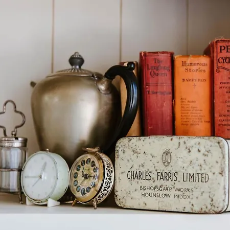 The On Lawson - Heritage Elegance In Holiday home Mudgee
