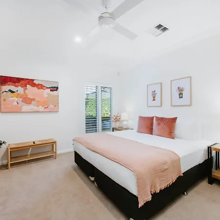 'haylock' Luxe Country Charm In Mudgee's Centre *