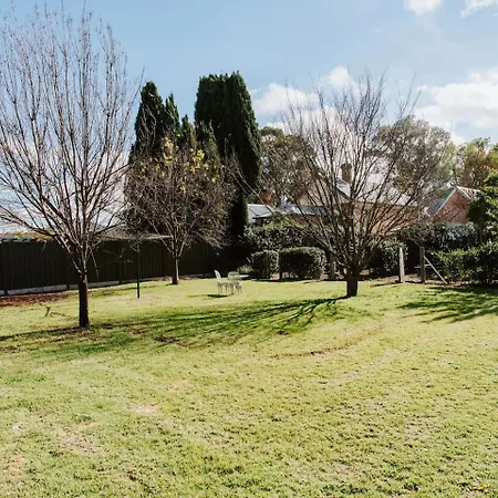 Kialla - An Idyllic Country Escape Holiday home *
