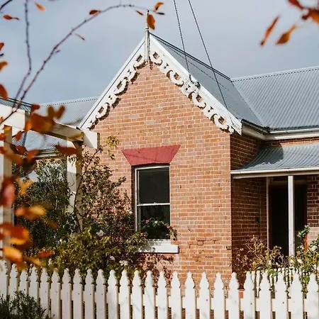 Holiday home 'kareela & Kialla Cottages' Charming Family Getaway *