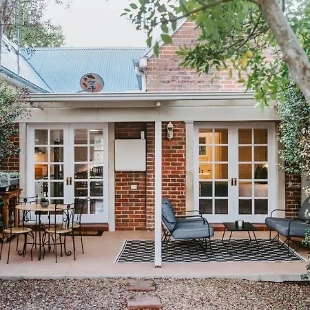 Holiday home 'kareela & Kialla Cottages' Charming Family Getaway