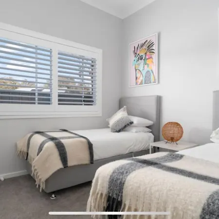 Hamptons House -lux Holiday home Mudgee