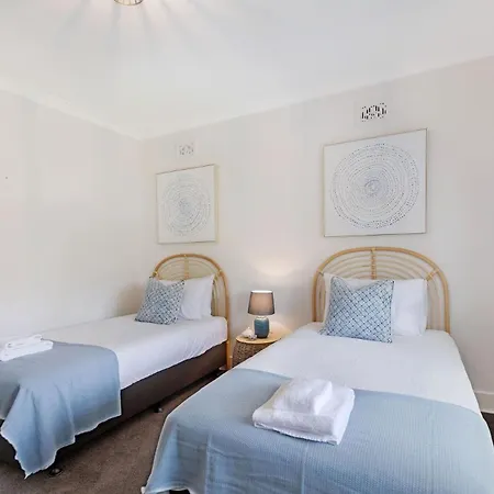 3 Bedroom In The Heart Of Town *