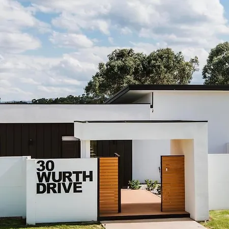 Haven - Stunning Terra Modern Design Holiday home Mudgee