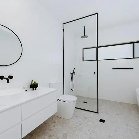 Haven - Stunning Terra Modern Design Holiday home *