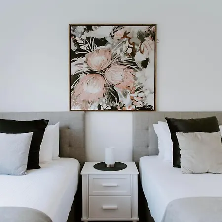 Haven - Stunning Terra Modern Design Holiday home