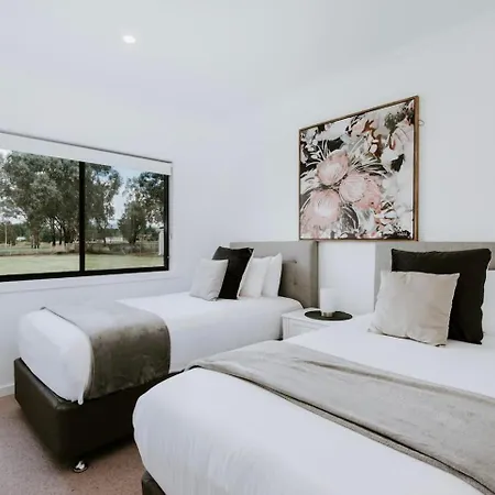 Haven - Stunning Terra Modern Design * Mudgee