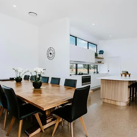 Haven - Stunning Terra Modern Design *