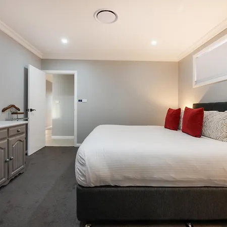 Devan House - An Entertainers' Retreat Close To Town Mudgee