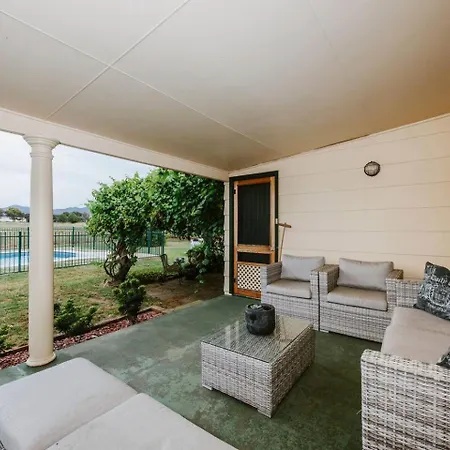 Holiday home Burrundulla - Tranquil Country Allure *