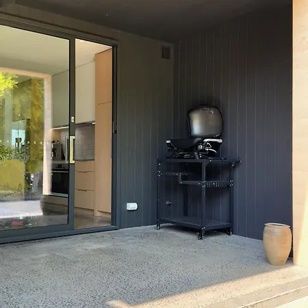Riverbank House Holiday home
