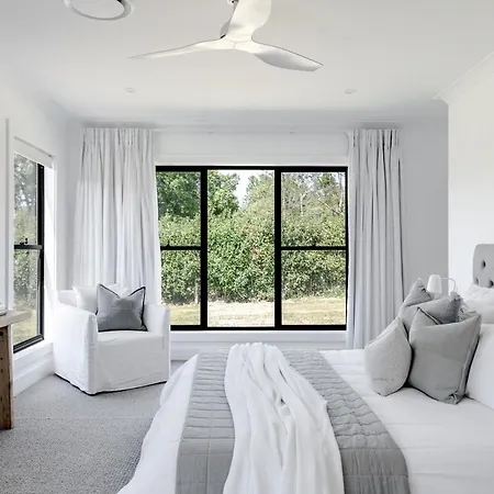Elegant Modern Home!