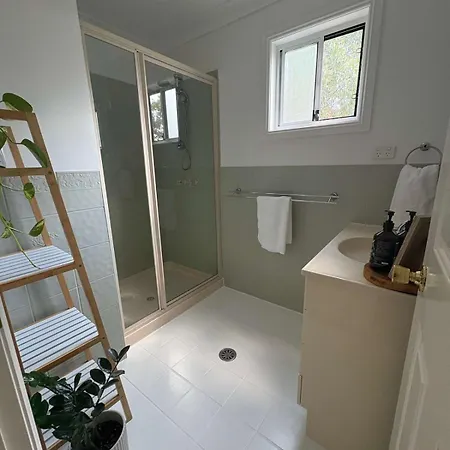 Frog Hill 8 Bedroom Luxe Rural Retreat Near Town With 2 Holiday home Mudgee