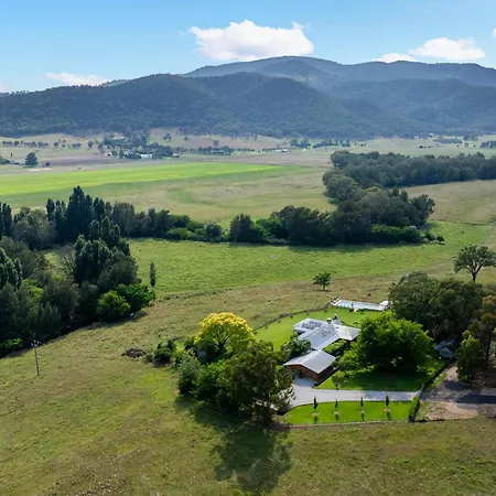 Farm stay In The Grove, The Church, And Premium Private Homestead Mudgee