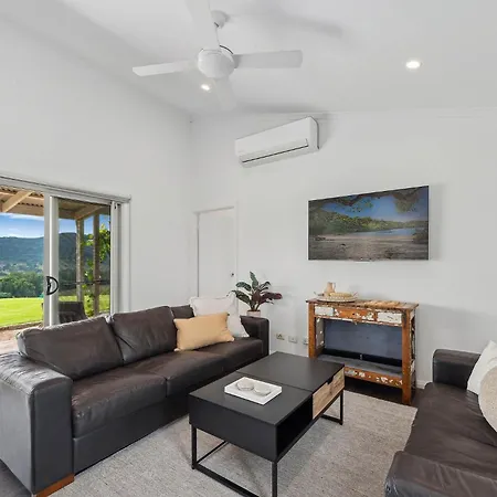 Farm stay In The Grove, The Church, And Premium Private Homestead *