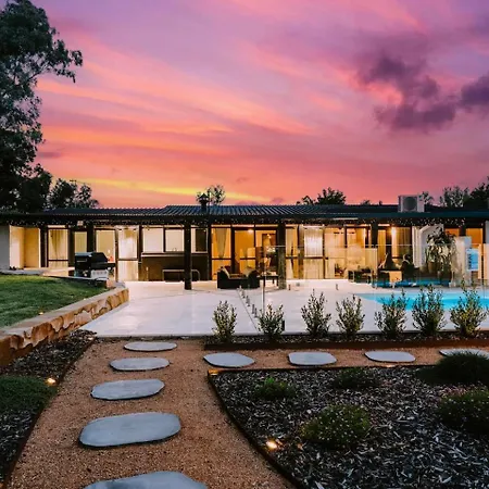 Moonlight At - Chic Soirees & Private Cinema