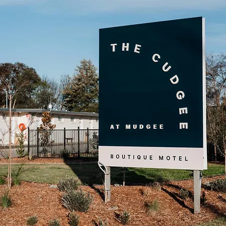 Motel The Cudgee At 4*