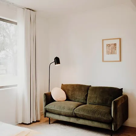 The Cudgee At Motel 4*