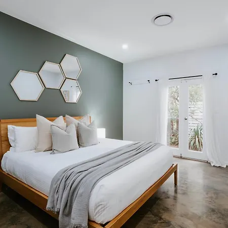 'waima' Year-round Comfort In The Heart Of Holiday home