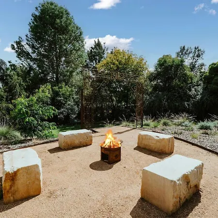 Moonlight At - Chic Soirees & Private Cinema Holiday home Mudgee