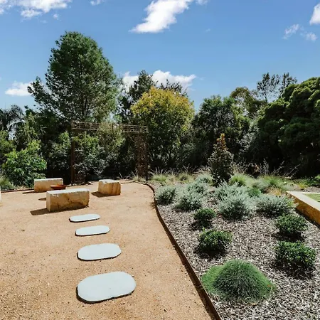 Moonlight At - Chic Soirees & Private Cinema Mudgee