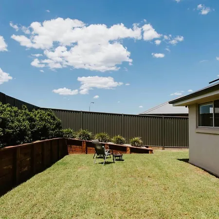 Kooyong - A Family Escape In Caerleon Estate Holiday home *