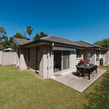 Burrundulla At The Willows - Modern Escape Holiday home