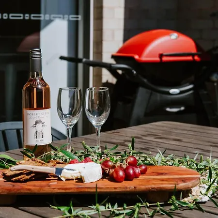 Gladstone At The Willows - Family Time, Style Holiday home Mudgee