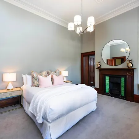 Bleak House - A Landmark Of Mudgee's Heritage Holiday home