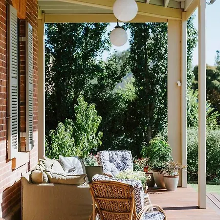 Bleak House - A Landmark Of Mudgee's Heritage Holiday home Mudgee