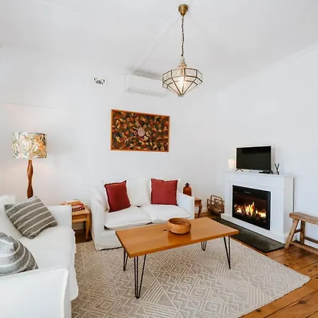 Mygoura - Charming Country Living In Town