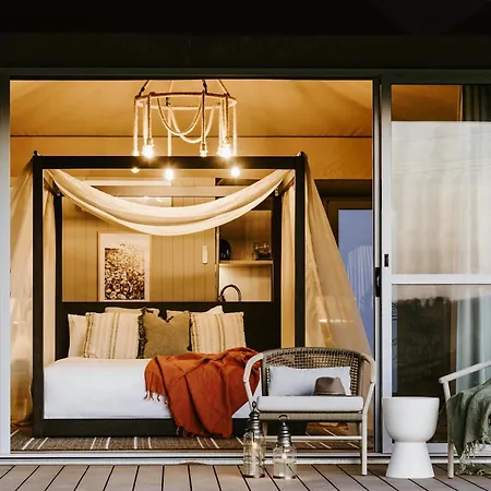Parklands Motel 4*
