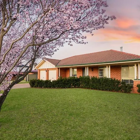 Casa Bliss - Serene Country Escape Near Town Centre