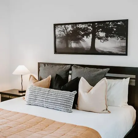 Casa Bliss - Serene Country Escape Near Town Centre Holiday home Mudgee